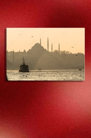 Gün Batımında İstanbul Silüetinin Tarihi Dokususu Nostaljik Bir Manzara Yatay Kanvas Tablo Tekli 3806