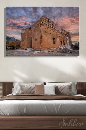 İzmir Bergama İlçesinde Yer Alan Tarihi Kızıl Bazilika Veya Serapis Tapınağı Yatay Kanvas Tablo 4055