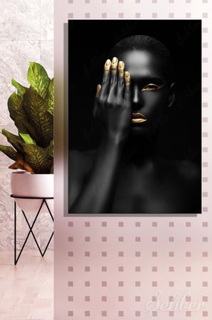 Kanvas Tablo Dikey Tekli Kuaför Güzellik Salonu Renkli Makyaj Nail Art Afrikalı Kadın Portre 737