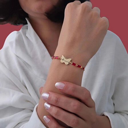 Kelebek Figürlü 14 Ayar Altın Plakalı Şık Kırmızı Taşlı Şeyma Bilekliği