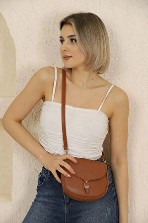 Ayarlanabilir Askılı Sade Ve Şık ve Ergonomik Çıtçıt Kapatmalı Çapraz Omuz Çantası