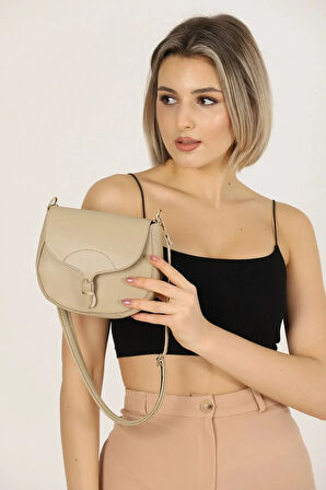 Ayarlanabilir Askılı Sade Ve Şık ve Ergonomik Çıtçıt Kapatmalı Çapraz Omuz Çantası