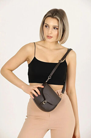 Ayarlanabilir Askılı Sade Ve Şık ve Ergonomik Çıtçıt Kapatmalı Çapraz Omuz Çantası