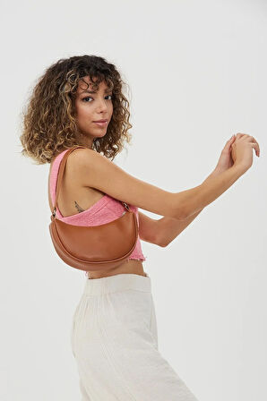 Tek Bölmeli Şık ve Ergonomik Suni Deri Mini El ve Omuz Çantası