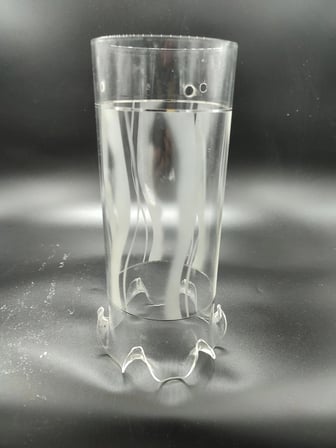 SİLİNDİR AVİZE CAMI.YANLARINDAN 3.adet delikli.ŞEFFAF-MAT RENKTE (Çap:10.00 cm-h:26.00 cm)