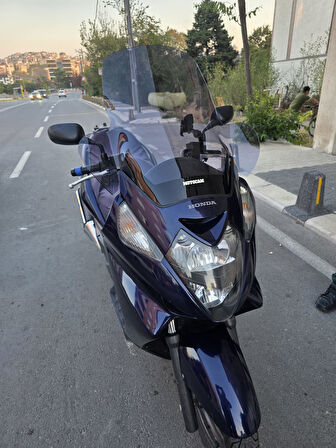 MOTOCAM Honda Silverwing FJS 600 Ön Cam 2001-2012 Model 68cm Füme Renkli 4mm ELCİKLİ