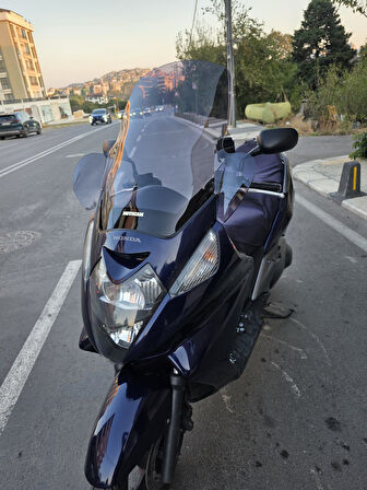 MOTOCAM Honda Silverwing FJS 600 Ön Cam 2001-2012 Model 68cm Füme Renkli 4mm ELCİKLİ