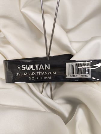 Sultan Lüx Titanyum Örgü Şişi 35 cm. - No:2.5 mm (1 Çift)