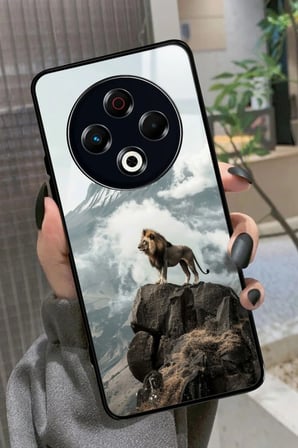 Tecno Spark 30 Uyumlu Beyaz Kelebek Tasarımlı Parlak Silikon Kılıf
