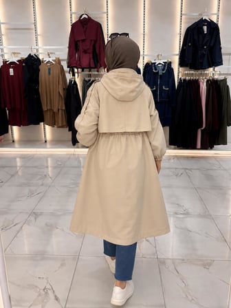 🧥 Kadın Kapüşonlu Bel Büzgülü Büyük Beden Parka Mont