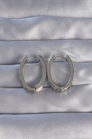 Pirinç Gümüş Renk Zirkon Taşlı Oval Model Küpe 5886