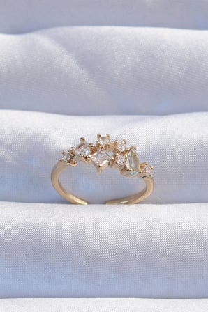 Pirinç Gold Renk Zirkon Taşlı Damla Detay Ayarlanabilir Yüzük 5886