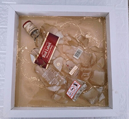 Epoksi tablo viski şişesi 30x30