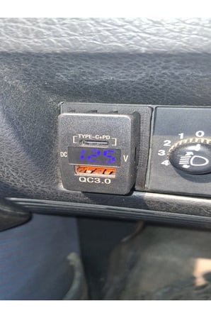 Suzuki Swift 1980-2000 model far şalteri kapağı (delikli)