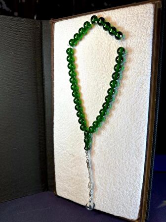 YEŞİL RENKLİ ÇUBUK KEHRİBAR TESBİH KÜRE KESİM T-135