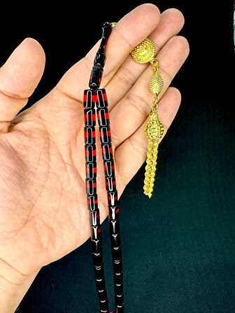 SÜRMELİ UÇAK CAMI TESBİH KIRMIZI SİYAH RENKLİ KESME KESİM T-754