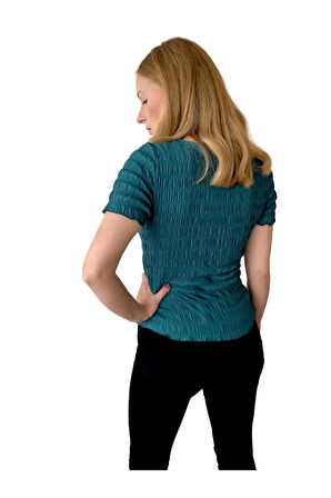 Gofreli Kısa KolluTexture Bluz