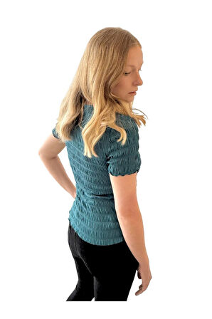 Gofreli Kısa KolluTexture Bluz