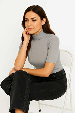 Kadın Kısa Kollu Yarım Boğazlı Body