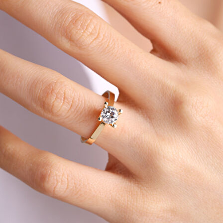 Altın Tektaş Yüzük