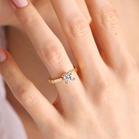 Altın Tektaş Yüzük