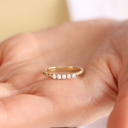 Altın Beştaş Yüzük 14 Ayar Burgu Form