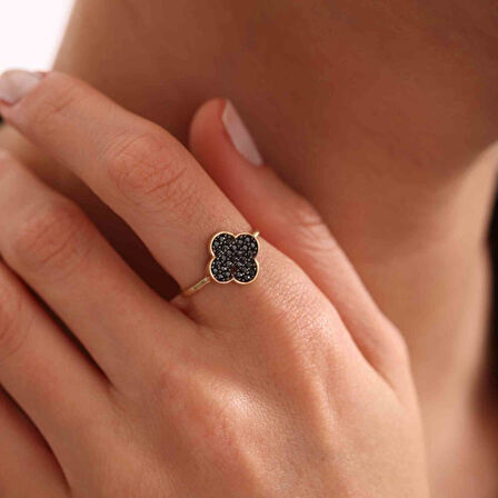 Onix Taşlı Altın Yonca Yüzük