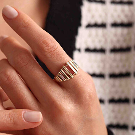 Akik Taşlı Altın Bagetta Yüzük İtaly