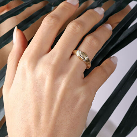 Sevilla Altın Yüzük 14K Golden Siens Şapkalı