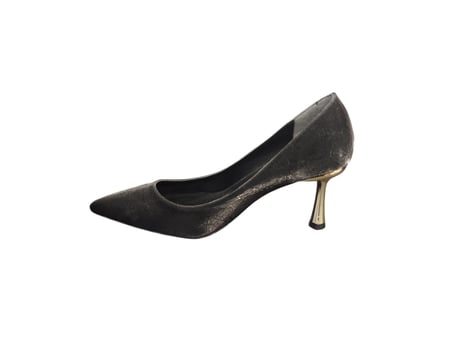Taşçı Ayakkabı Ventes 8641712Z Kadın Sivri Burun 7 cm İnce Topuk Metal Detaylı Stiletto Ayakkabı