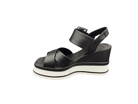 Ventes 111171Z 8 cm Kalın Topuklu Önü Açık Yumuşak İç Pedli Günlük Kadın Tek Bant Sandalet