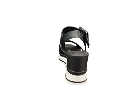 Ventes 111171Z 8 cm Kalın Topuklu Önü Açık Yumuşak İç Pedli Günlük Kadın Tek Bant Sandalet