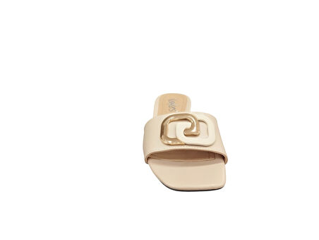 Ventes 01903Z Küt Burunlu Tokalı Kadın Kısa Kalın Topuklu Terlik