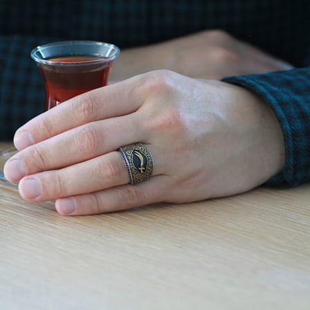 Mikro Siyah Zirkon Taş Mıhlamalı Zülfikar Tasarım 925 Ayar Gümüş Erkek Yüzük