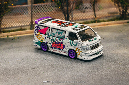 Tarmac Works 1/64 Toyota Hiace Wagon Custom Coca-Cola Delivery Van - HOBBY64
