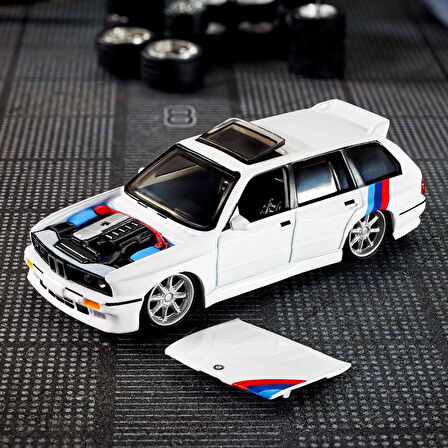 Hot Wheels Collectors Hot Wheels Elite 64 1990 BMW 318i Touring