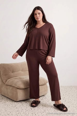 Curve Koyu Kahverengi V Yaka Süprem Örme Büyük Beden Pijama Takımı