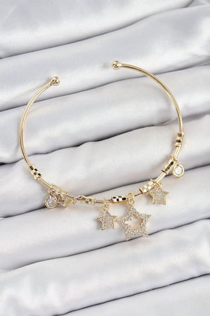 Pirinç Zirkon Taşlı Yıldız Model Gold Renk Charm Bileklik
