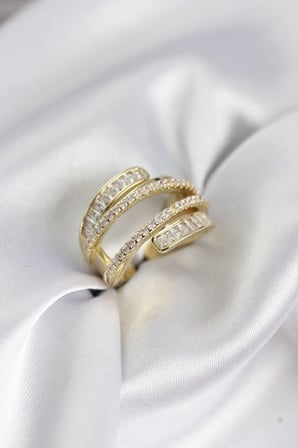 Sarmal Zirkon Baget Taşlı Gold Renk Kadın Yüzük