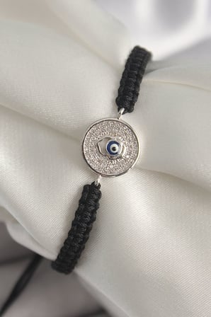 Pirinç Gümüş Renk Zirkon Taşlı Nazar Boncuk İşleme Makrome Asansörlü Model Kadın Bileklik