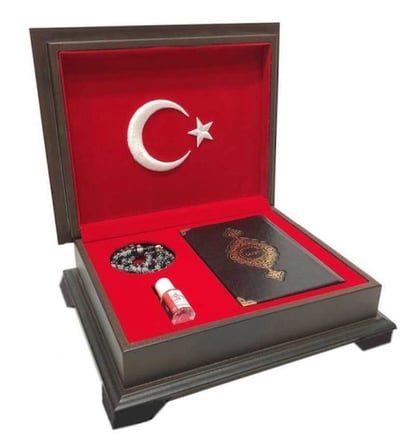Ahşap Kutulu Kur'An(Çanta Boy Ay-Yıldız) (0353)