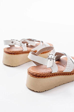 730-138 Beyaz Örgü Hakiki Deri Ortopedik Taban Kadın Sandalet