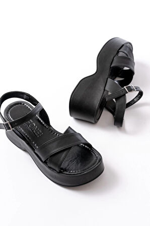 24414-1005 Siyah Günlük Çapraz Dolgu Topuk Kadın Sandalet