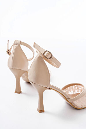 K-404 Bej Fileli Çiçek Detaylı  Kadın Topuklu Ayakkabı