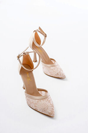 K-404 Bej Fileli Çiçek Detaylı  Kadın Topuklu Ayakkabı