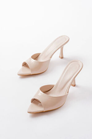 716 Bej Rugan Sivri Burunlu Topuklu Kadın Terlik