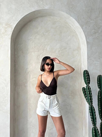 Kemer Detaylı Gabardin Şort Krem S25289