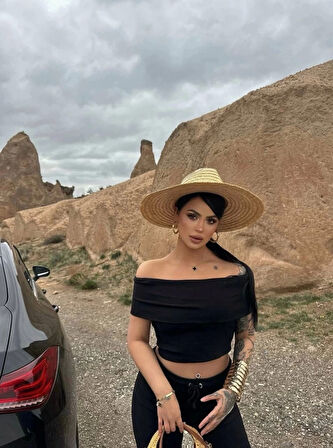 Madonna Yaka Bol Paça Pantolonlu Takım