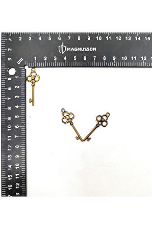 Anahtar Figürü Ile Ilgili Bileklik Ve Hal Hal Sallantı Aparatı