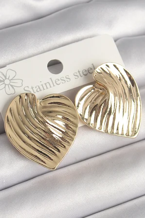 Kadın Küpe Pirinç Gold Renk İşlemeli Plaka Kalp Model